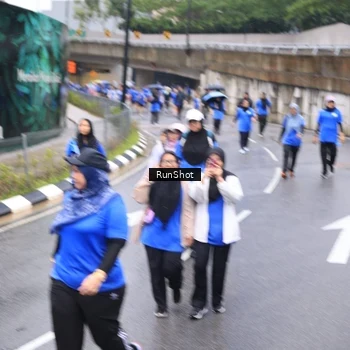 Runner Photo 7956372