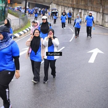 Runner Photo 7956375