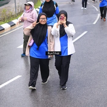 Runner Photo 7956380