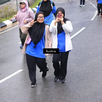 Runner Photo 7956381