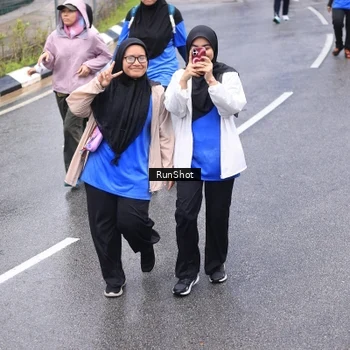 Runner Photo 7956383