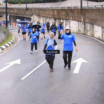 Runner Photo 7956413