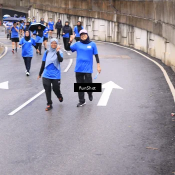 Runner Photo 7956417