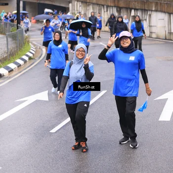 Runner Photo 7956423
