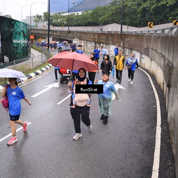 Runner Photo 7956428