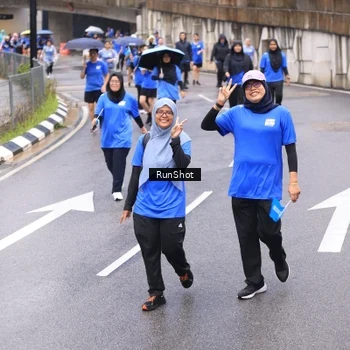 Runner Photo 7956438