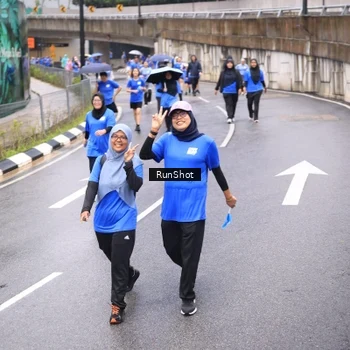 Runner Photo 7956440