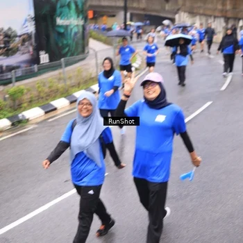Runner Photo 7956444