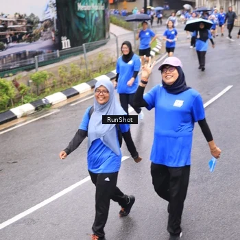 Runner Photo 7956445