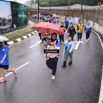 Runner Photo 7956450