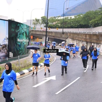 Runner Photo 7956462