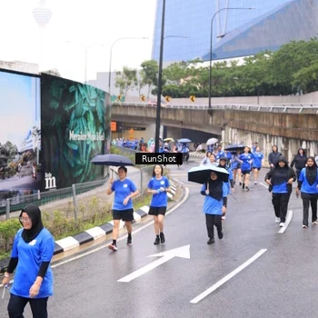 Runner Photo 7956466