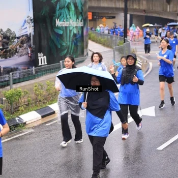 Runner Photo 7956500