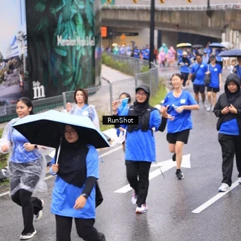 Runner Photo 7956506