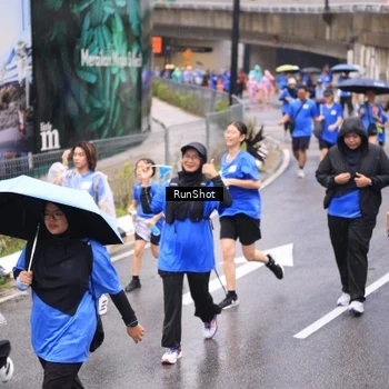 Runner Photo 7956511
