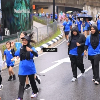 Runner Photo 7956519