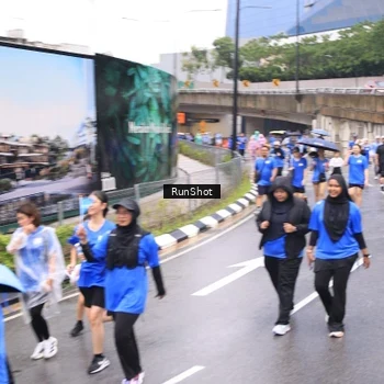 Runner Photo 7956522