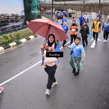 Runner Photo 7956525