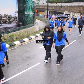 Runner Photo 7956542