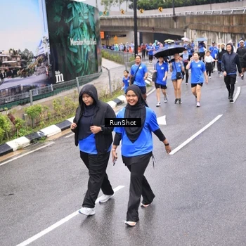 Runner Photo 7956544