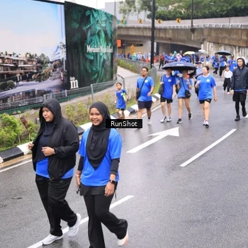 Runner Photo 7956554