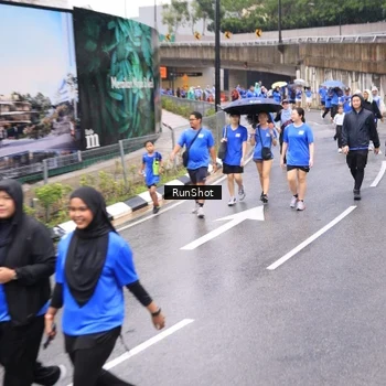 Runner Photo 7956555