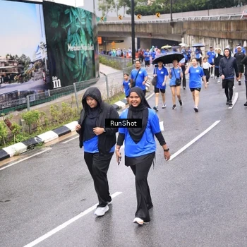 Runner Photo 7956560