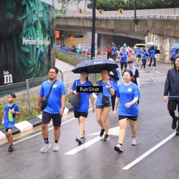 Runner Photo 7956581