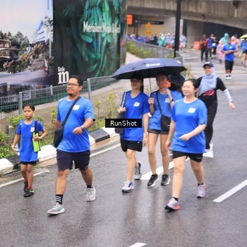 Runner Photo 7956585
