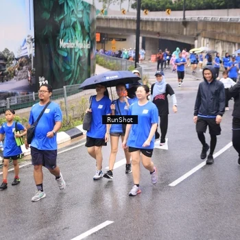 Runner Photo 7956586