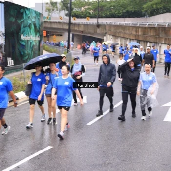 Runner Photo 7956592