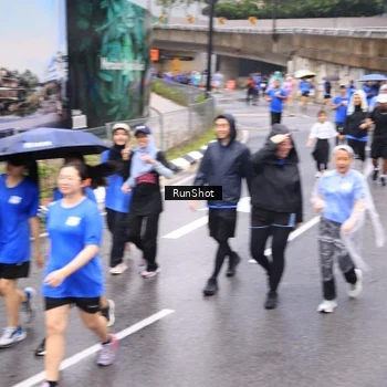 Runner Photo 7956611