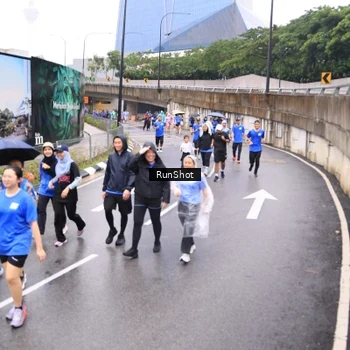Runner Photo 7956618