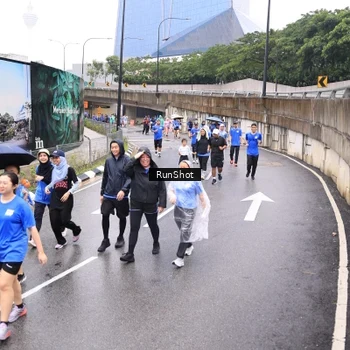 Runner Photo 7956619
