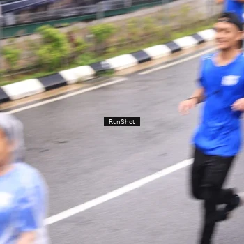 Runner Photo 7956660