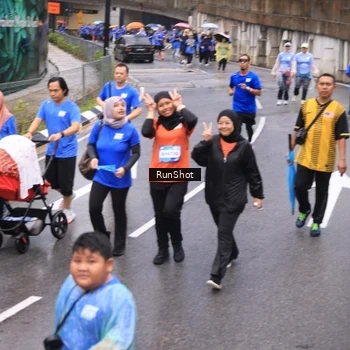 Runner Photo 7956669
