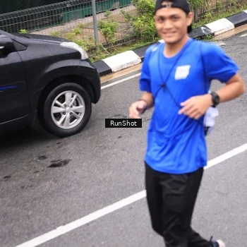 Runner Photo 7956671