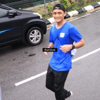 Runner Photo 7956673