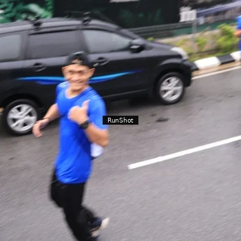 Runner Photo 7956686