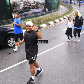 Runner Photo 7956691