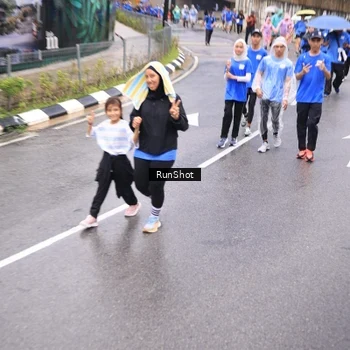 Runner Photo 7956698