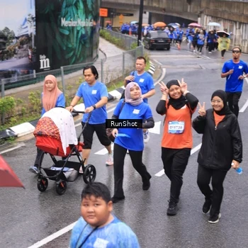 Runner Photo 7956701
