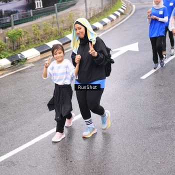 Runner Photo 7956704
