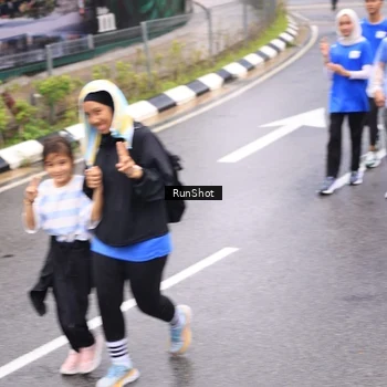 Runner Photo 7956712