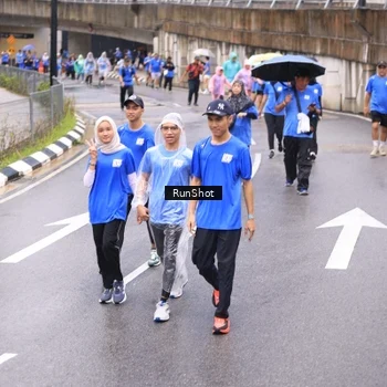 Runner Photo 7956716