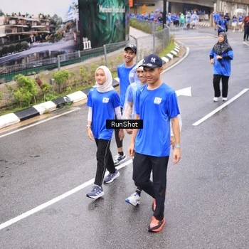 Runner Photo 7956739