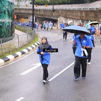 Runner Photo 7956751