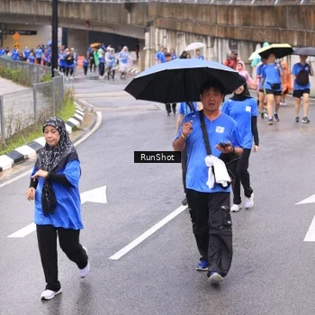 Runner Photo 7956759