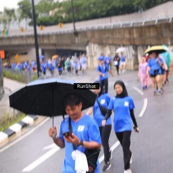 Runner Photo 7956776