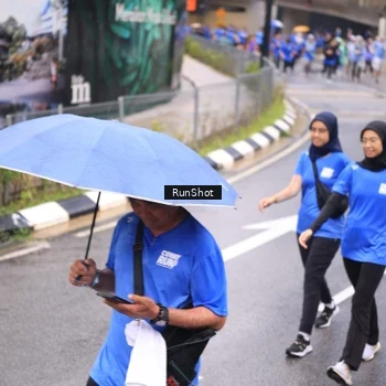 Runner Photo 7956786